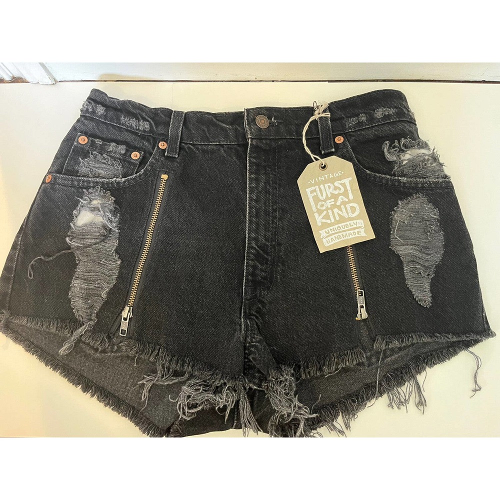 NEW! LF Furst Of A Kind Vintage Zipper Ripped Black Denim Jean Shorts. One Size.